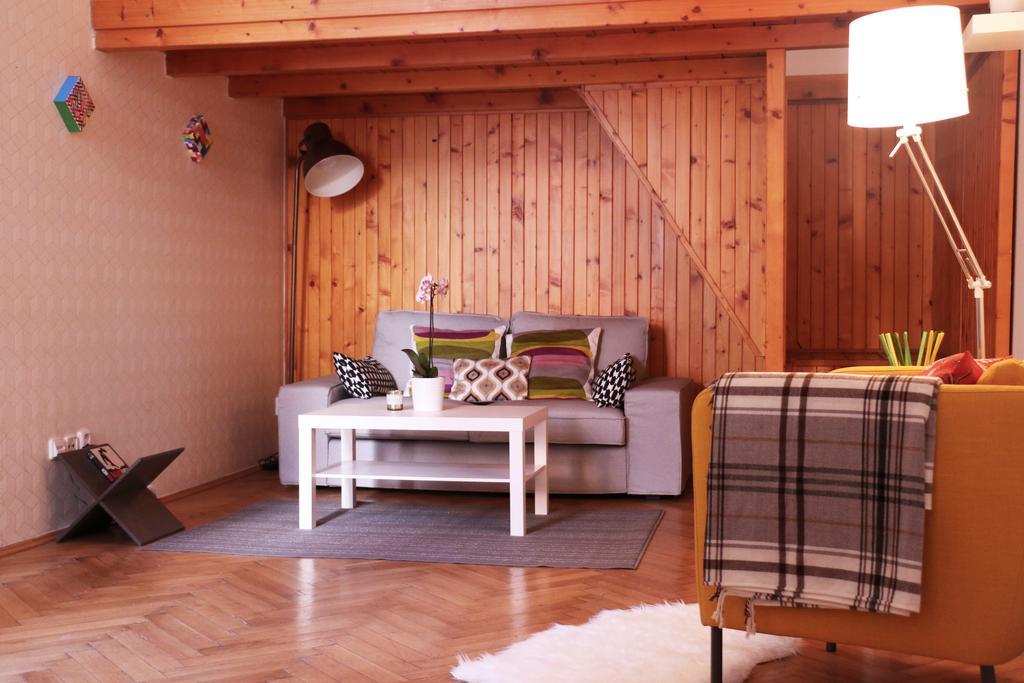 Appartement Charming Apt W Balcony Old Town *
